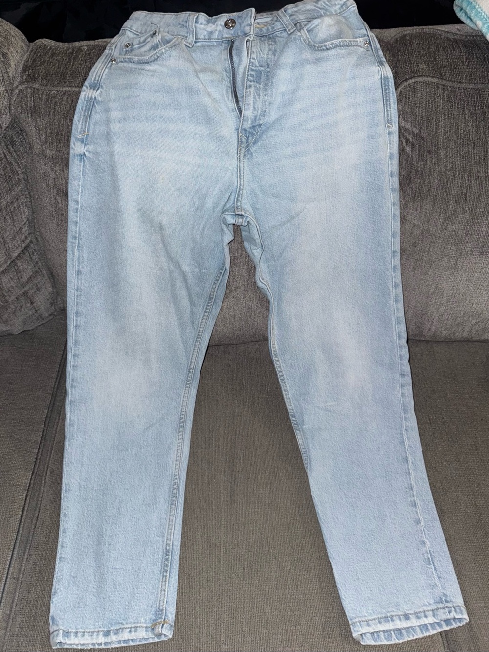 Zara Women’s Slim Straight Jeans - Light Blue Wash